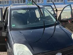 Schwarz Gebraucht 2002 Ford Fiesta Kleinwagen | 1.500 € (Fairer Preis)