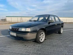 Schwarz Gebraucht 1991 Opel Vectra Limousine | 1.600 €