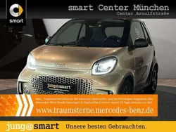 Gold beige Gebraucht 2023 Smart ForTwo Electric Drive Passion Cabrio | 18.490 € (Teuer)