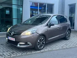 Mokkabraun Gebraucht 2014 Renault Scénic III Bose Edition Van / Kleinbus | 5.990 € (Fairer Preis)