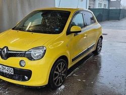 Gelb Gebraucht 2015 Renault Twingo Luxe Kleinwagen | 6.000 € (Guter Preis)