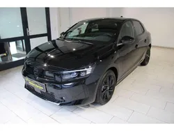 Lackierung schwarz perla nera/ Gebraucht 2024 Opel Corsa Kleinwagen | 18.450 € (Fairer Preis)