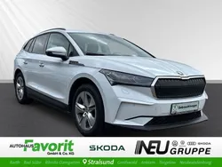Weiß Gebraucht 2021 Skoda Enyaq iV Suite SUV | 28.450 € (Fairer Preis)
