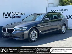 Grau Gebraucht 2023 BMW 520 Sport Line Limousine | 38.970 € (Guter Preis)