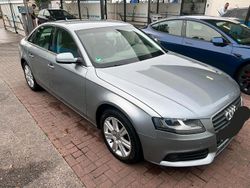 Silber Gebraucht 2011 Audi A4 Comfort Limousine | 7.000 € (Guter Preis)