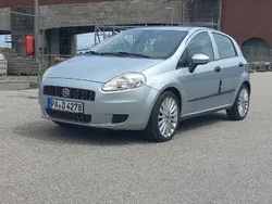 Silber Gebraucht 2009 Fiat Grande Punto Dynamic Kleinwagen | 2.000 € (Fairer Preis)