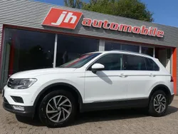 Weiß Gebraucht 2017 VW Tiguan Sound SUV | 19.800 € (Guter Preis)