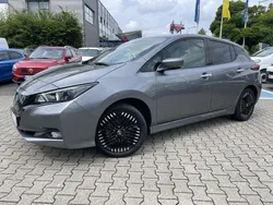 Grau Gebraucht 2022 Nissan Leaf N-Connecta Kleinwagen | 19.980 € (Fairer Preis)