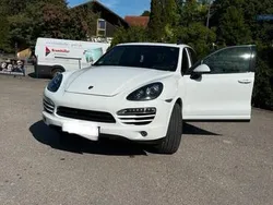 Weiß Gebraucht 2012 Porsche Cayenne SUV | 22.000 € (Etwas zu teuer)