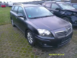 Grau Gebraucht 2006 Toyota Avensis Kombi | 1.999 € (Fairer Preis)