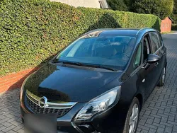 Grau Gebraucht 2012 Opel Zafira Van / Kleinbus | 7.999 € (Etwas zu teuer)