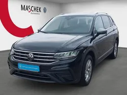 Deep black perleffekt Gebraucht 2024 VW Tiguan Allspace Life SUV | 34.840 € (Superpreis)