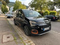 Schwarz Gebraucht 2023 Citroën Berlingo Shine Van / Kleinbus | 22.100 € (Superpreis)