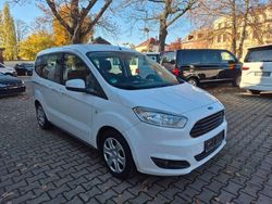 Weiß Gebraucht 2015 Ford Tourneo Van / Kleinbus | 6.590 €