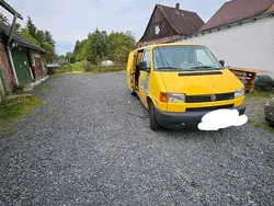 Gelb Gebraucht 1995 VW T4 Van | 4.500 €