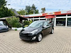 Schwarz Gebraucht 2010 Renault Scénic III Authentique Van / Kleinbus | 2.990 € (Fairer Preis)