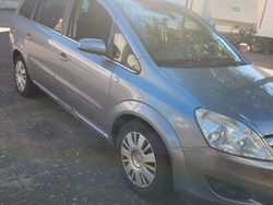 Silber Gebraucht 2008 Opel Zafira Van / Kleinbus | 2.500 € (Fairer Preis)