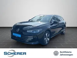 Grenadillschwarz metallic (metallic) Gebraucht 2024 VW Passat Business Kombi | 31.580 € (Etwas zu teuer)