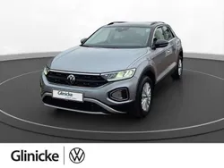 Pyrit silber metallic Gebraucht 2023 VW T-Roc Life SUV | 24.550 € (Superpreis)