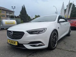 Weiß Gebraucht 2017 Opel Insignia OPC Limousine | 17.900 € (Teuer)