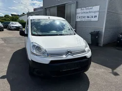 Weiß Gebraucht 2015 Citroën Berlingo Proline Van / Kleinbus | 5.999 € (Fairer Preis)