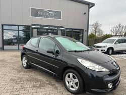 Schwarz Gebraucht 2009 Peugeot 207 Active Kleinwagen | 3.499 € (Etwas zu teuer)