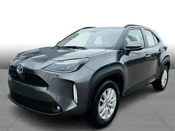 Grau Neu 2025 Toyota Yaris Cross Active SUV | 23.800 €