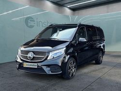 Schwarz Gebraucht 2024 Mercedes V300 Van / Kleinbus | 71.799 € (Fairer Preis)