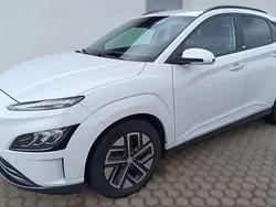 Weiß Gebraucht 2021 Hyundai Kona Prime SUV | 21.490 € (Guter Preis)