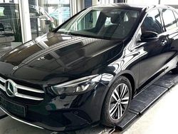 Schwarz Gebraucht 2021 Mercedes B200 Progressive Van / Kleinbus | 22.790 € (Guter Preis)