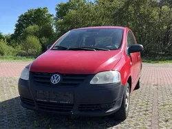 Rot Gebraucht 2007 VW Fox Basis Kleinwagen | 1.200 € (Fairer Preis)
