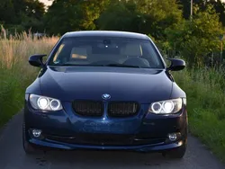 Blau Gebraucht 2010 BMW 320 Coupé | 7.399 € (Guter Preis)
