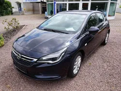 Tiefsee blau Gebraucht 2018 Opel Astra Edition Limousine | 7.500 € (Superpreis)