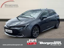 Grau Gebraucht 2024 Toyota Corolla Team Limousine | 25.890 € (Fairer Preis)