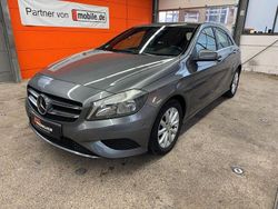 Grau Gebraucht 2012 Mercedes A200 Limousine | 13.999 € (Fairer Preis)