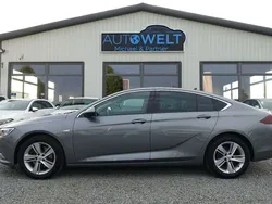 Licht grau m2 Gebraucht 2019 Opel Insignia Innovation Limousine | 23.990 € (Fairer Preis)
