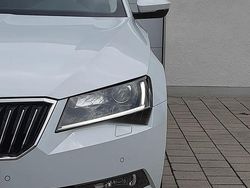 Bila moon/moon white Gebraucht 2016 Skoda Superb LAURIN & KLEMENT Limousine | 22.999 €