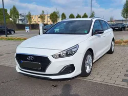 Weiß Gebraucht 2018 Hyundai i30 GO! Kombi | 11.900 € (Fairer Preis)
