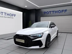 Grau Neu 2025 Audi RS3 Sportback Comfort Kleinwagen | 73.780 € (Fairer Preis)