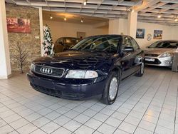 Blau Gebraucht 1995 Audi A4 Limousine | 1.999 €