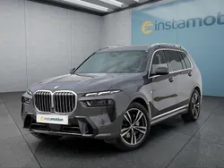 Grau Gebraucht 2023 BMW X7 SUV | 87.349 € (Fairer Preis)