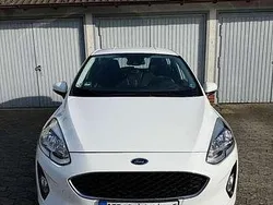Weiß Gebraucht 2017 Ford Fiesta Cool & Connect Kleinwagen | 7.150 € (Fairer Preis)