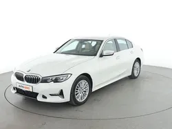 Weiß Gebraucht 2019 BMW 320 Luxury Line Limousine | 29.090 € (Fairer Preis)