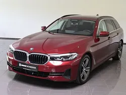 Rot aventurinrot iii metallic (metallic) Gebraucht 2023 BMW 530 Performance Kombi | 38.950 € (Superpreis)