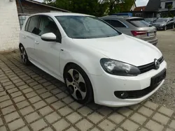 Weiß Gebraucht 2011 VW Golf VI R-line Limousine | 6.490 € (Fairer Preis)