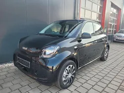 Schwarz Gebraucht 2022 Smart ForFour Electric Drive Limousine | 7.500 € (Guter Preis)