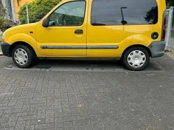 Gelb Gebraucht 2004 Renault Kangoo Van / Kleinbus | 2.225 €