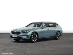 Grün Gebraucht 2024 BMW 520 Kombi | 54.710 € (Guter Preis)