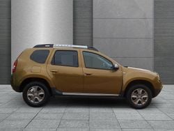 Grün Gebraucht 2016 Dacia Duster Prestige | 12.730 €