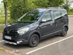 Schwarz Gebraucht 2020 Dacia Dokker Stepway Van | 15.000 € (Fairer Preis)